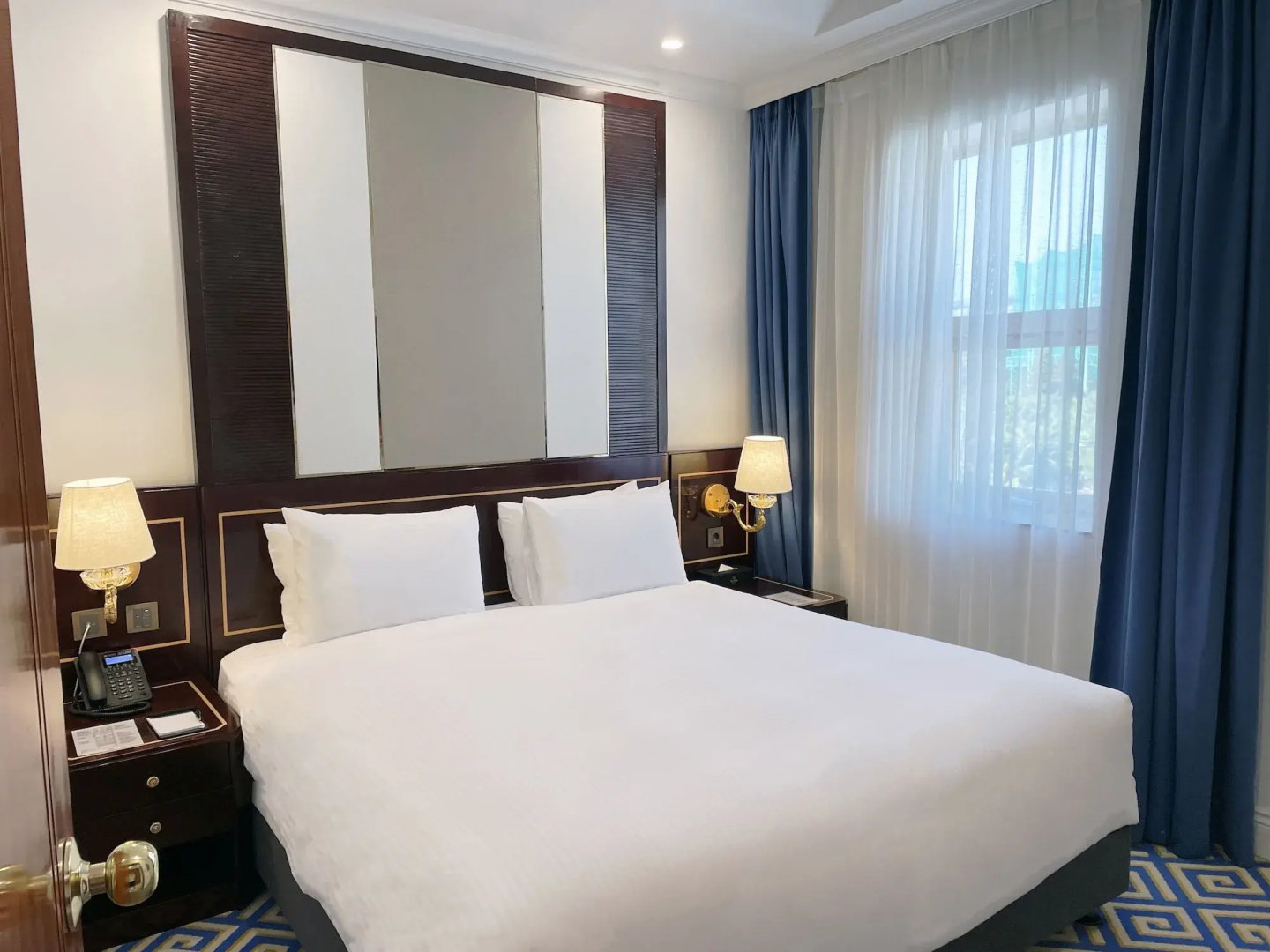 Photo - GoldOne Hotel & Suites