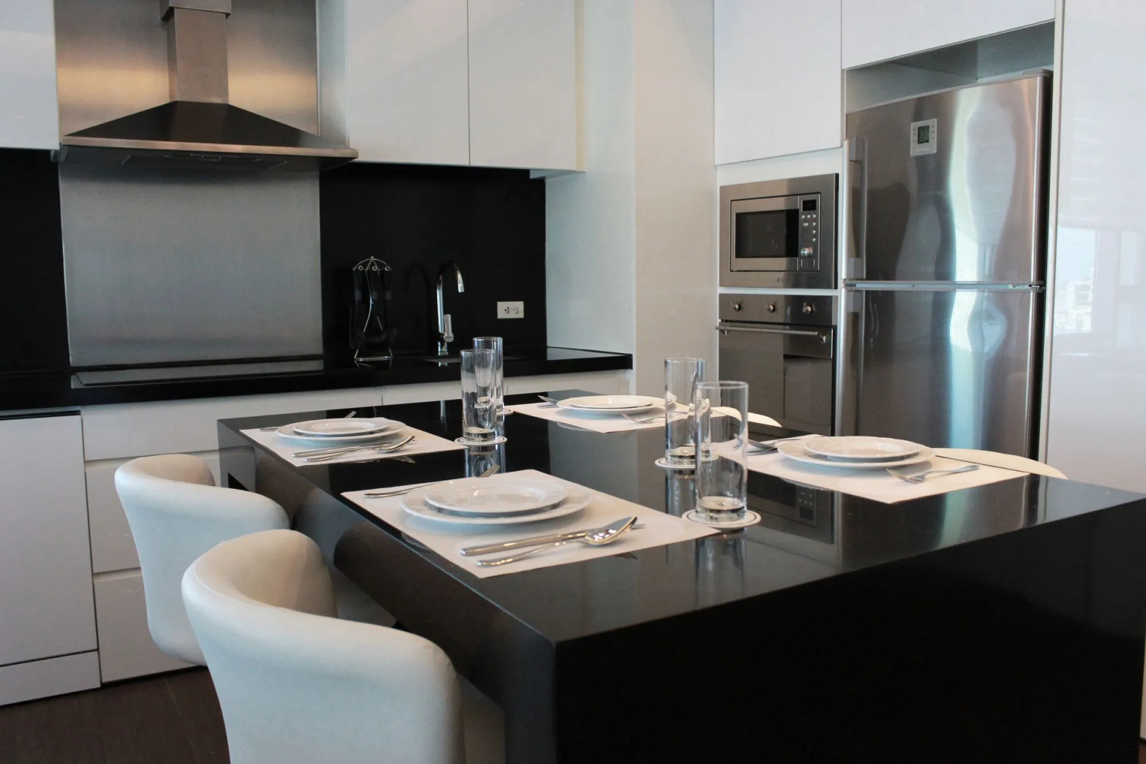 Foto - The Alpha Suites