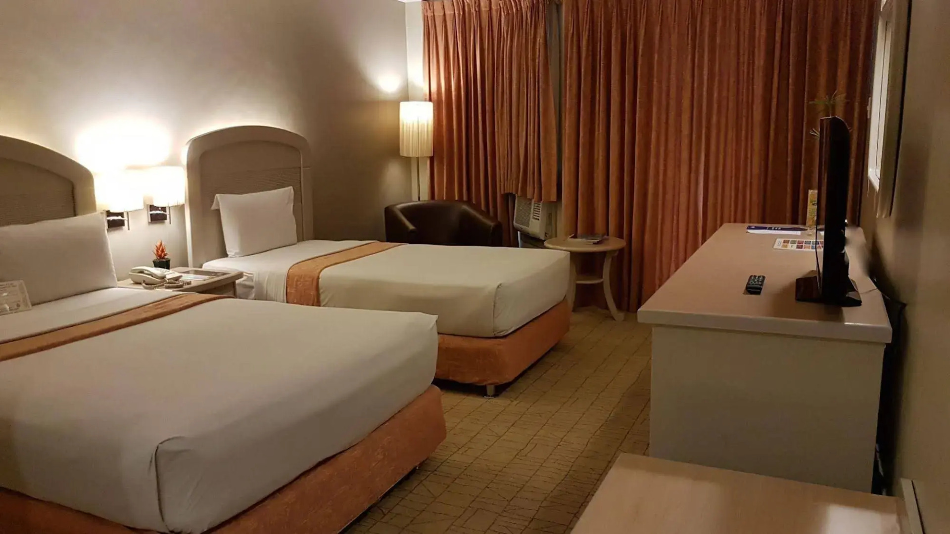 Photo - Riviera Mansion Hotel