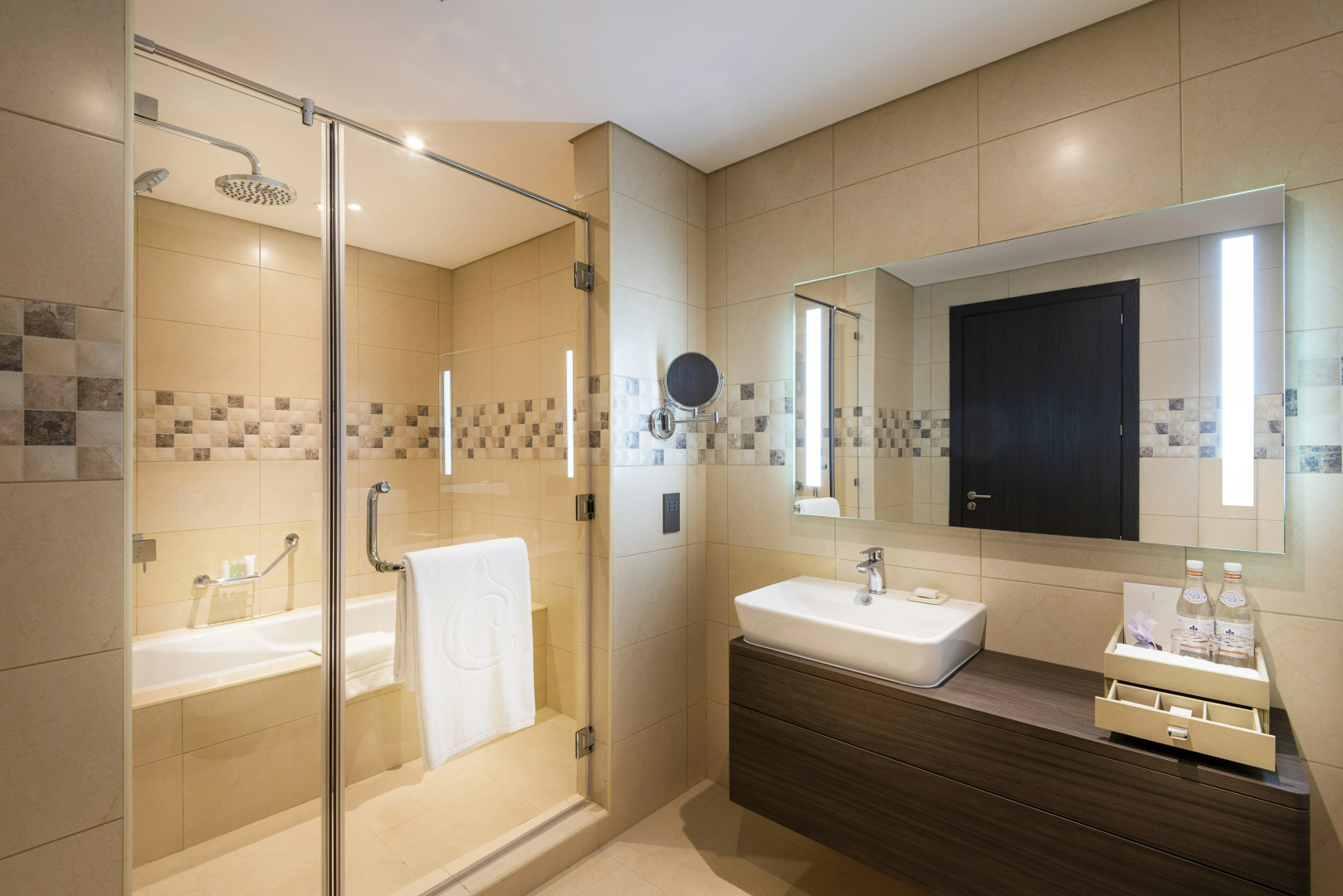 Photo - Centara West Bay Hotel & Residences Doha