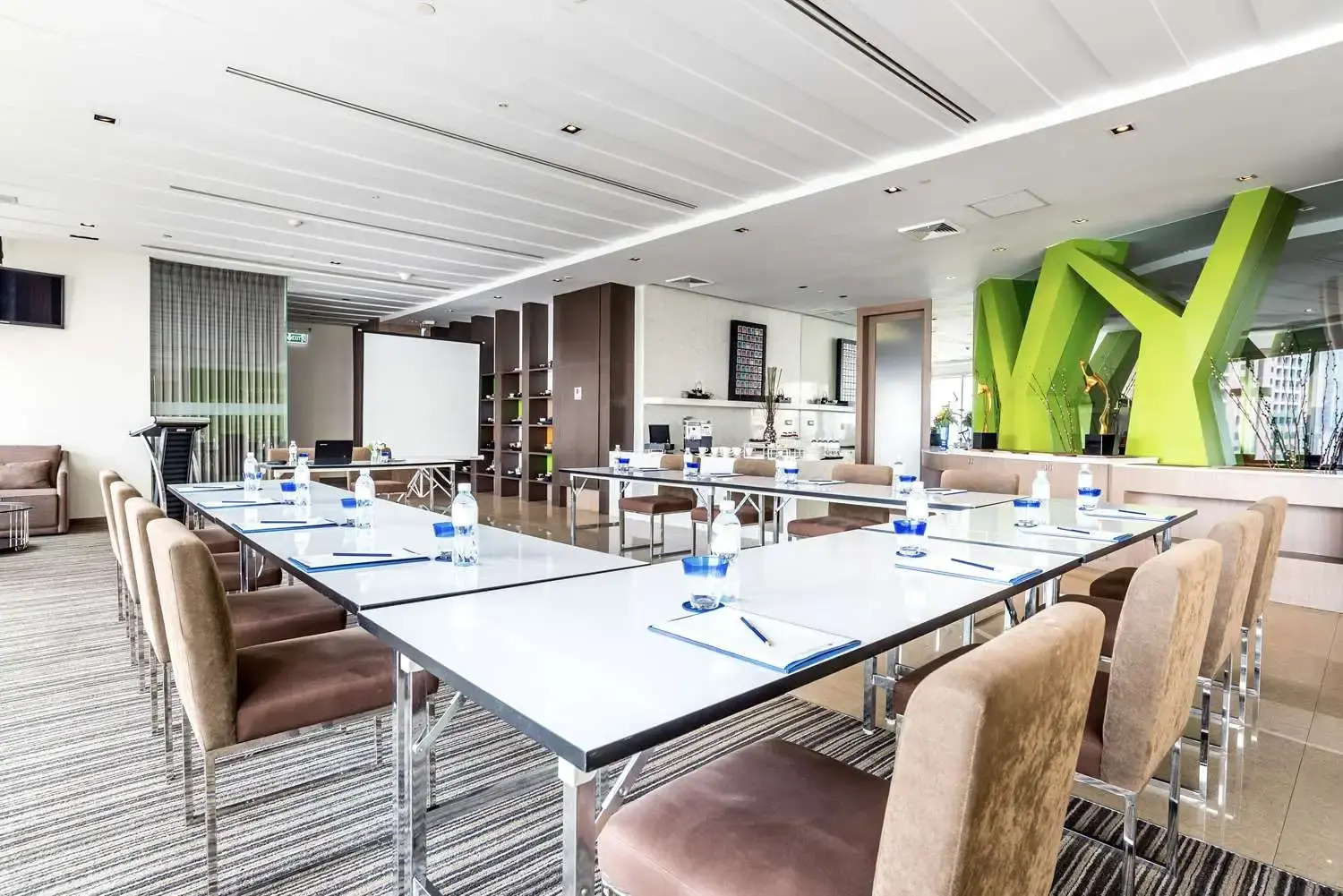 Foto - Hilton Garden Inn Bangkok Silom