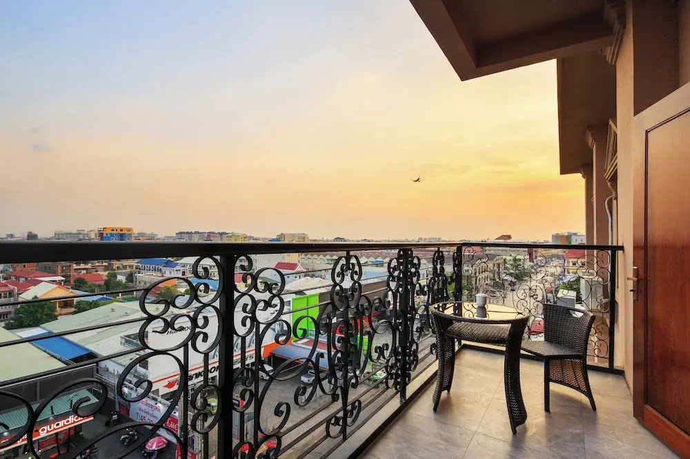 Photo - Rose Garden International Hotel