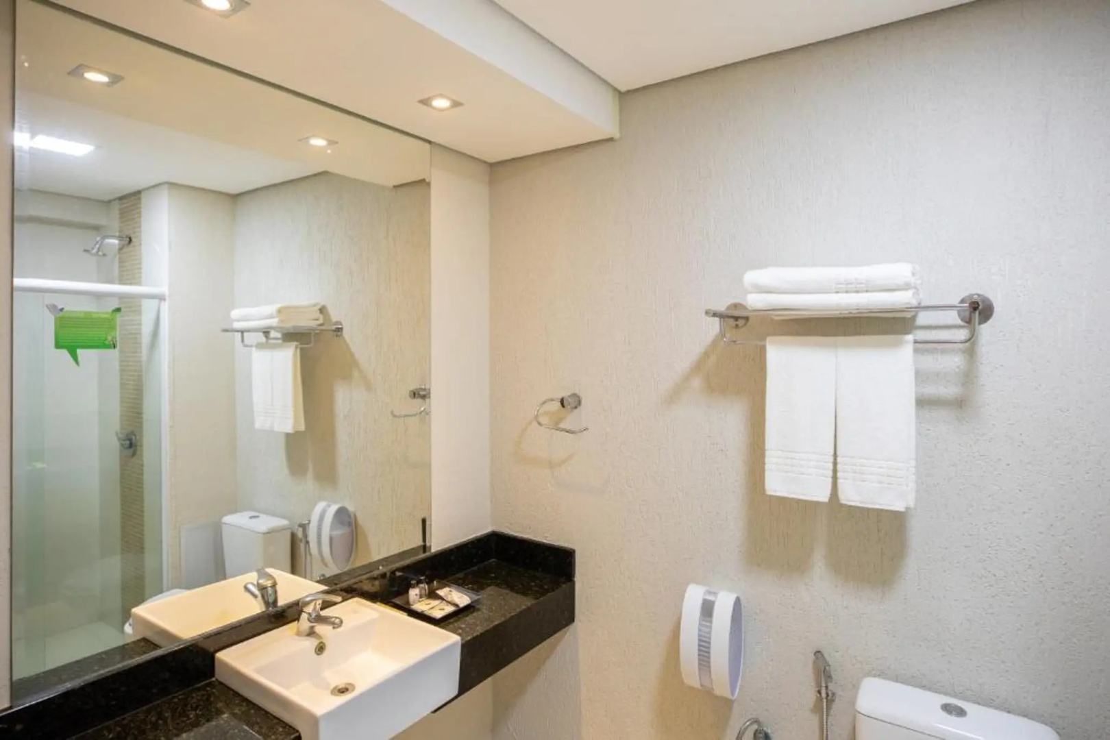 Photo - Viale Tower Hotel