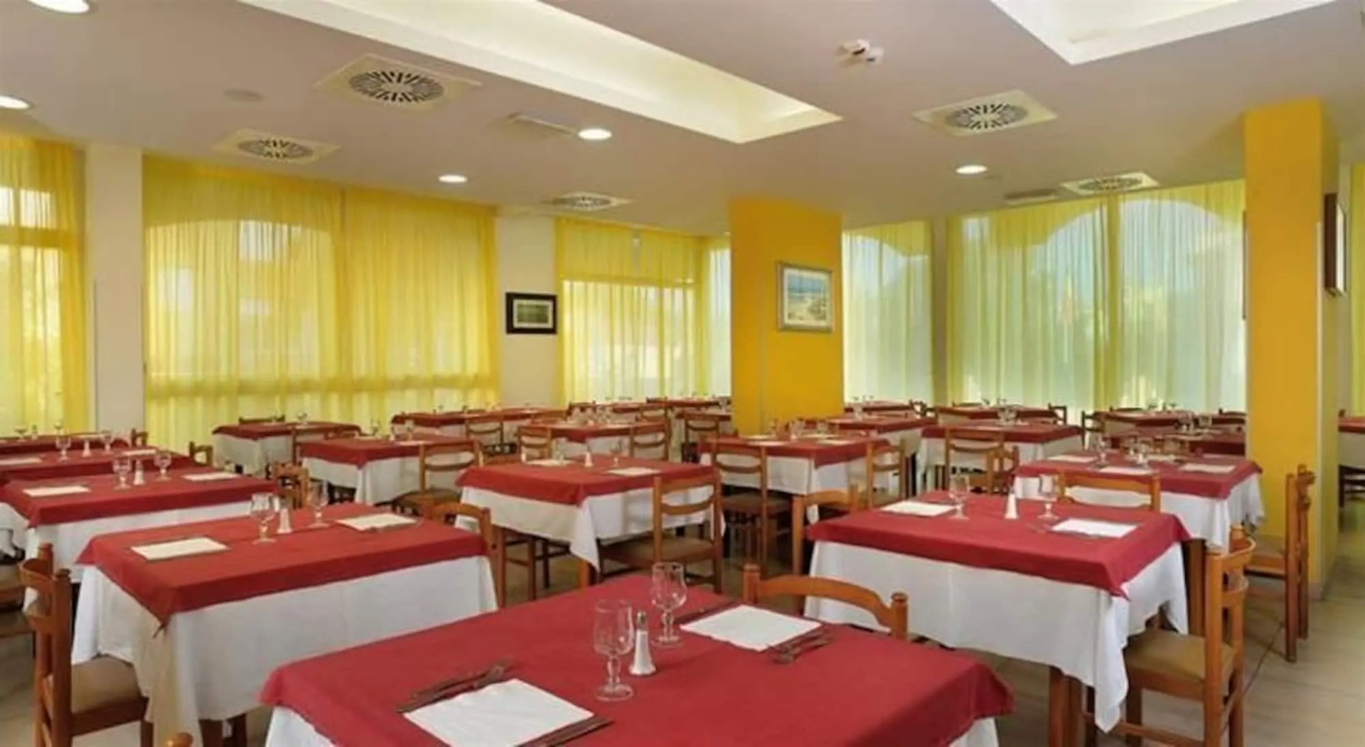 Photo - Hotel Oceanic