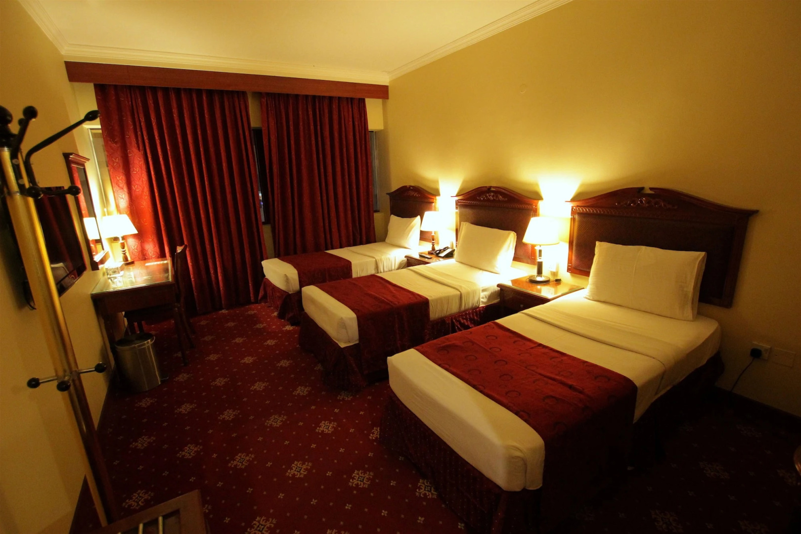 Photo - Mount Royal Hotel