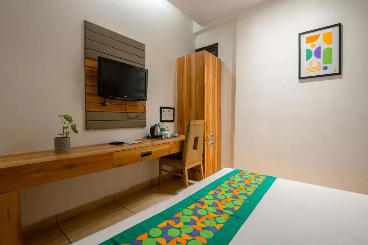 Foto - Treebo Twin Tree