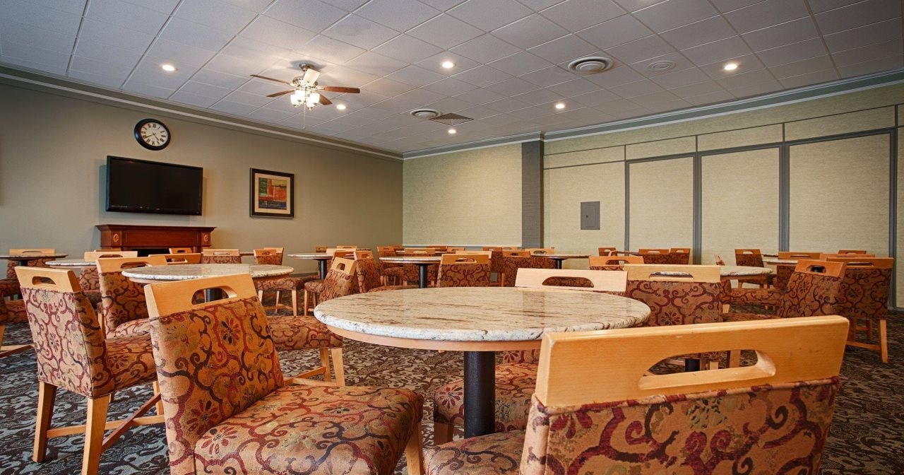 Photo - Best Western Summit Inn