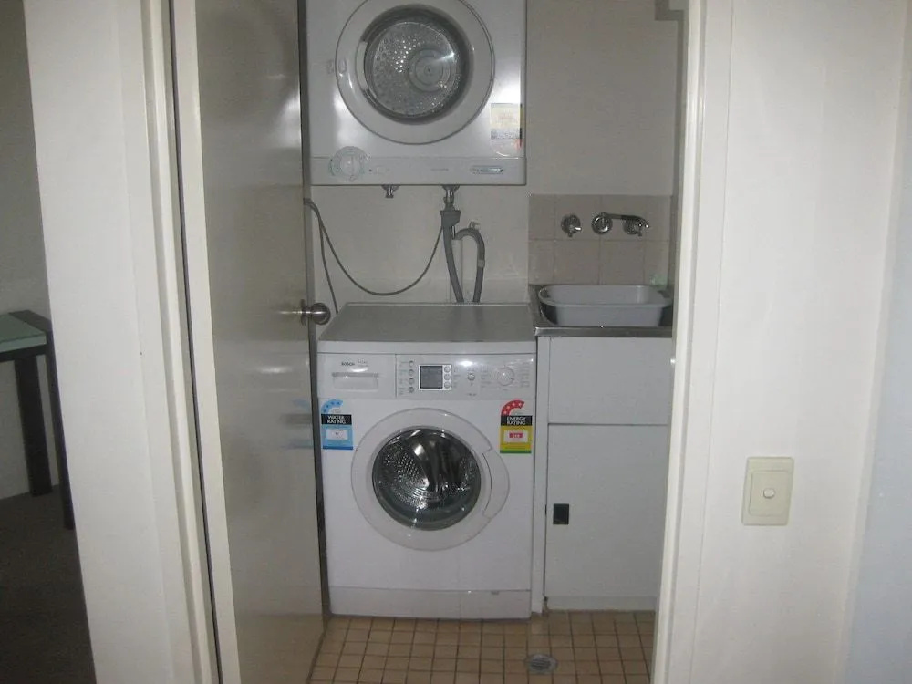 Photo - Fairthorpe Apartments