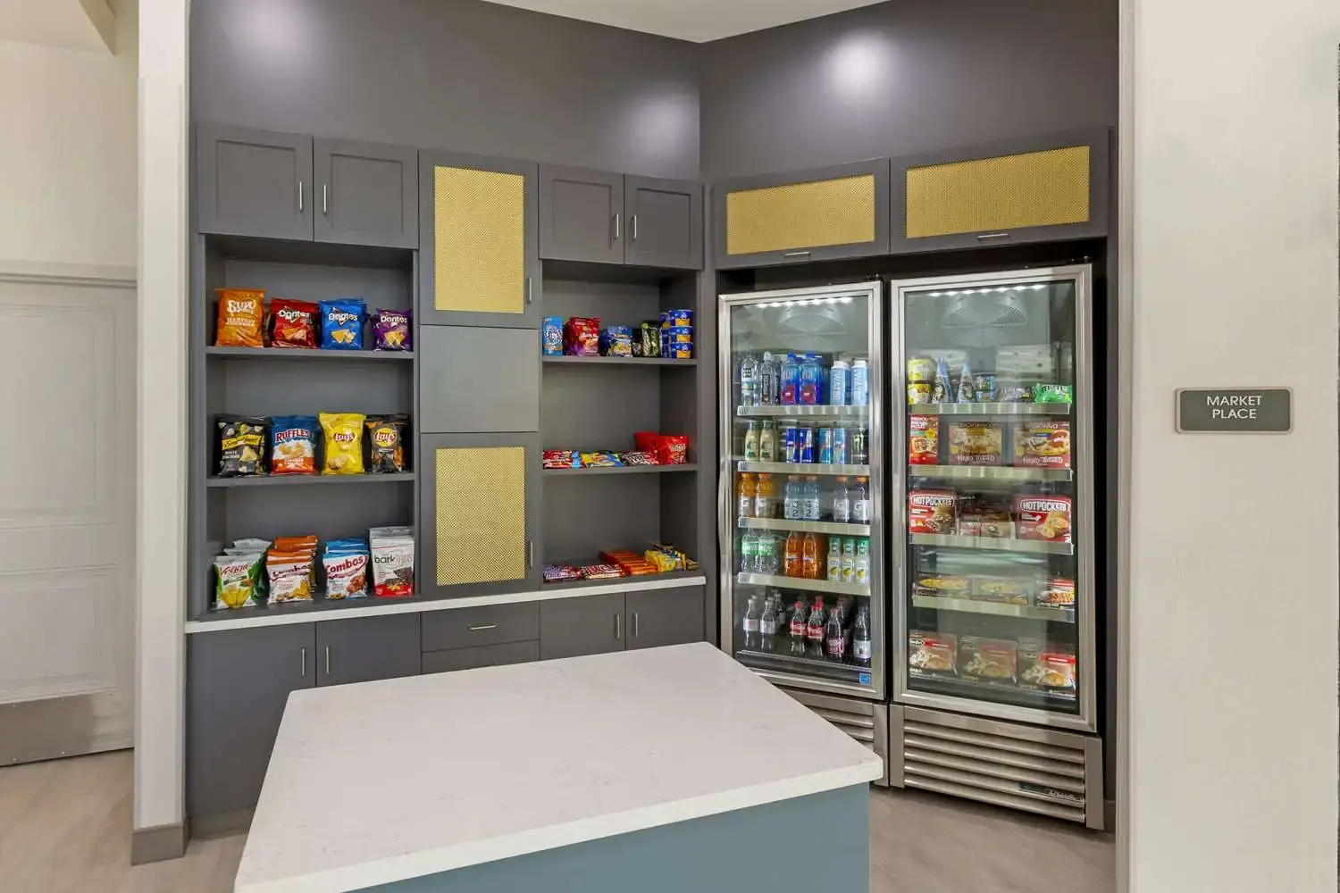 Photo - Comfort Inn & Suites Verona at Turning Stone Resort Casino
