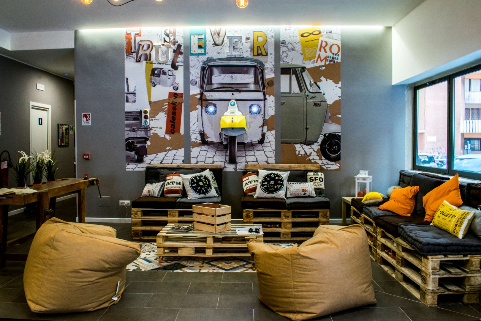 Photo - Hostel One Trustever