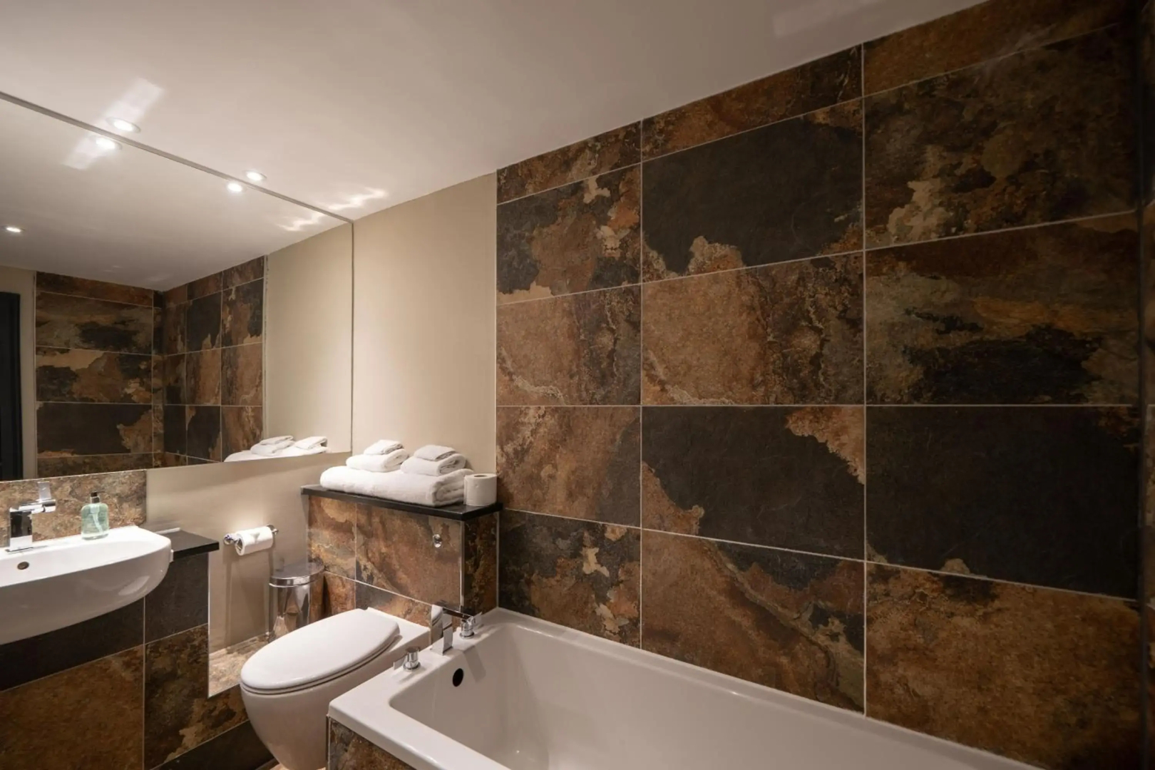 Photo - No11 Boutique Hotel & Brasserie