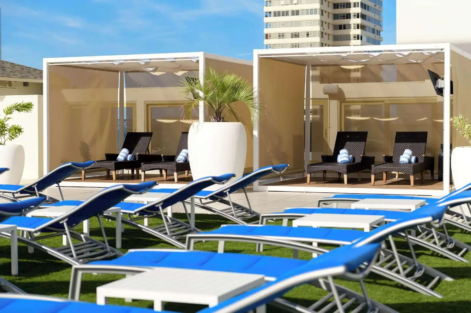 Photo - Hilton Waikiki Beach Resort & Spa
