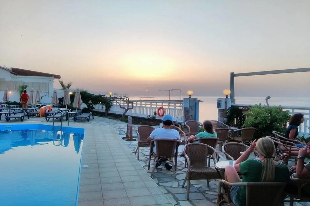 Photo - Sunset Beach Hotel