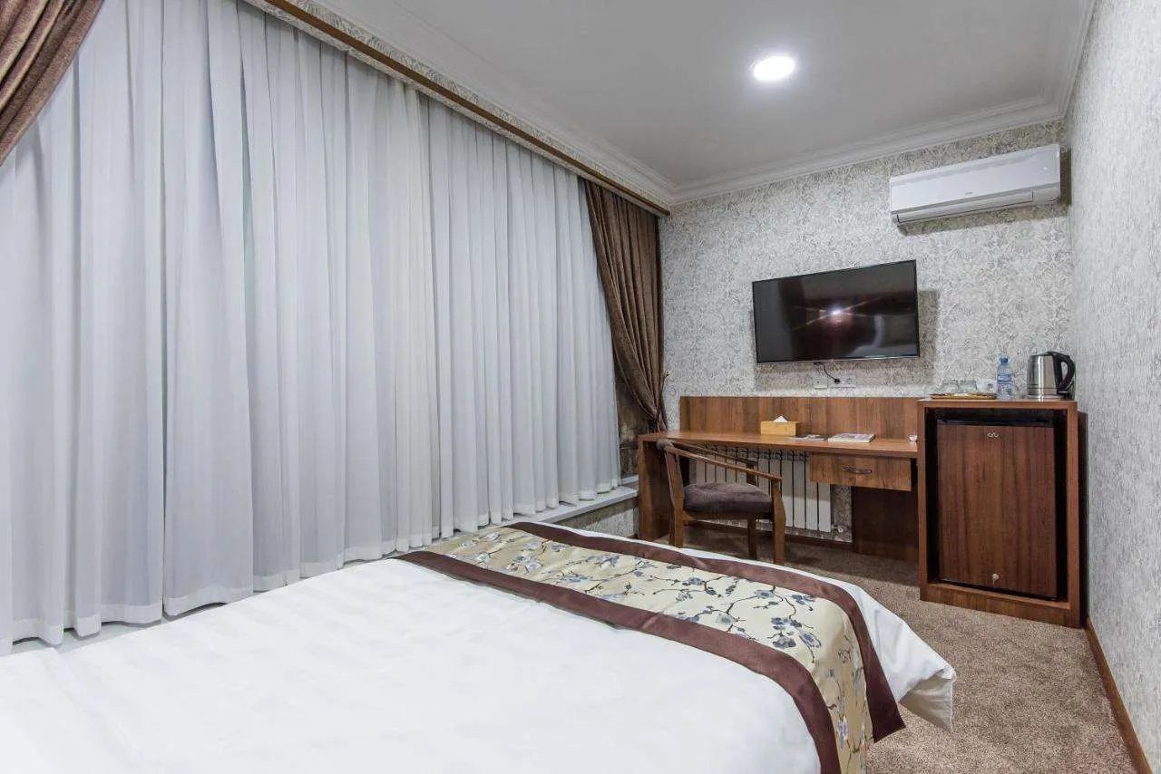 Photo - Michelin Hotel