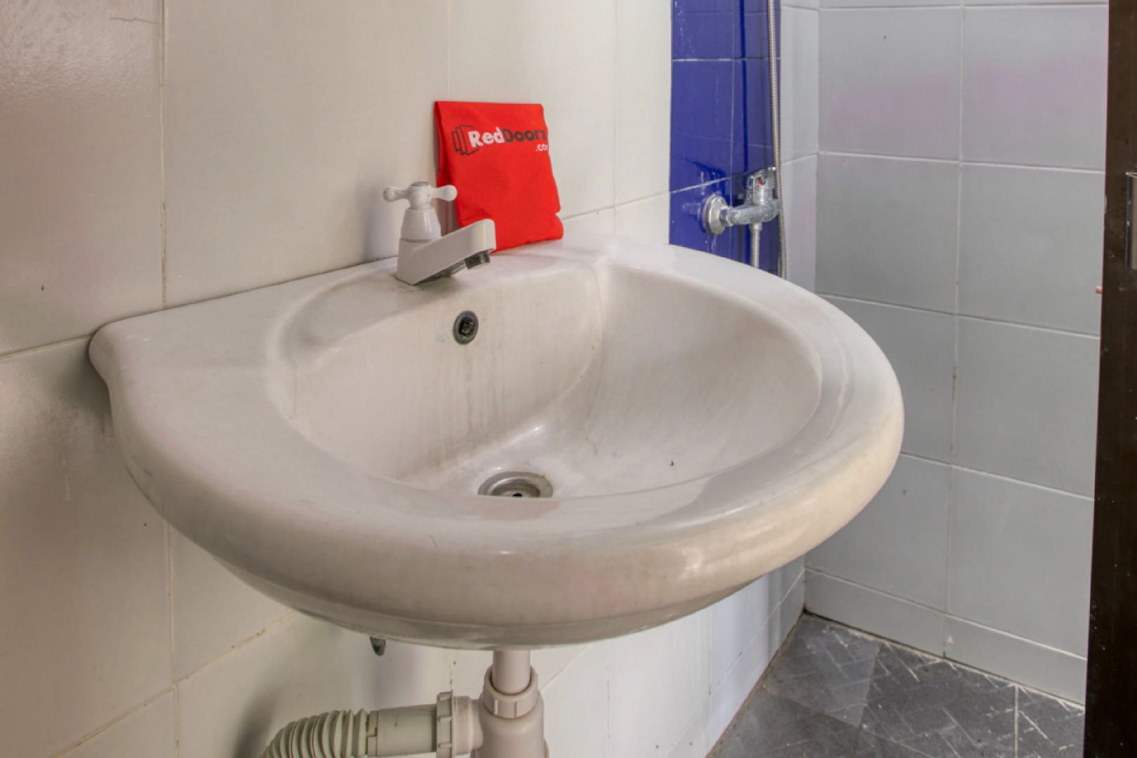 Foto - RedDoorz near Exit Toll Nusa Dua