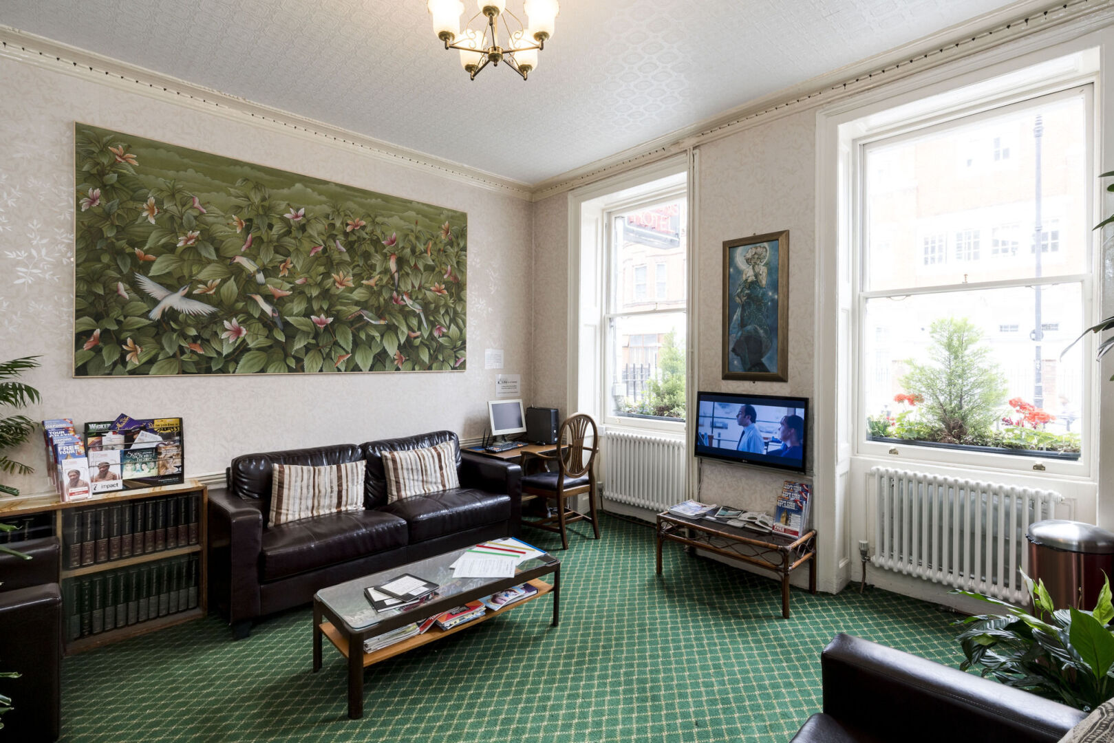 Photo - St Athans Hotel