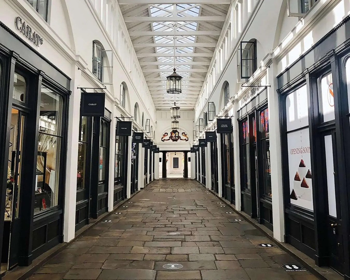 Photo - The Waldorf Hilton