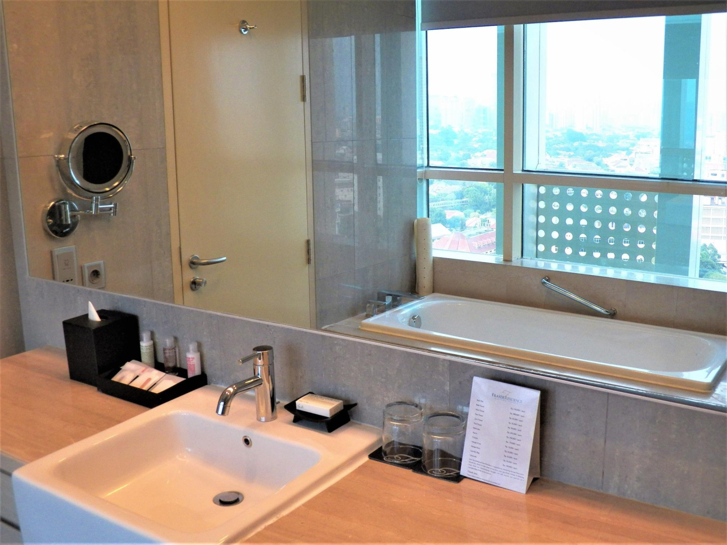 Foto - Fraser Residence Menteng Jakarta