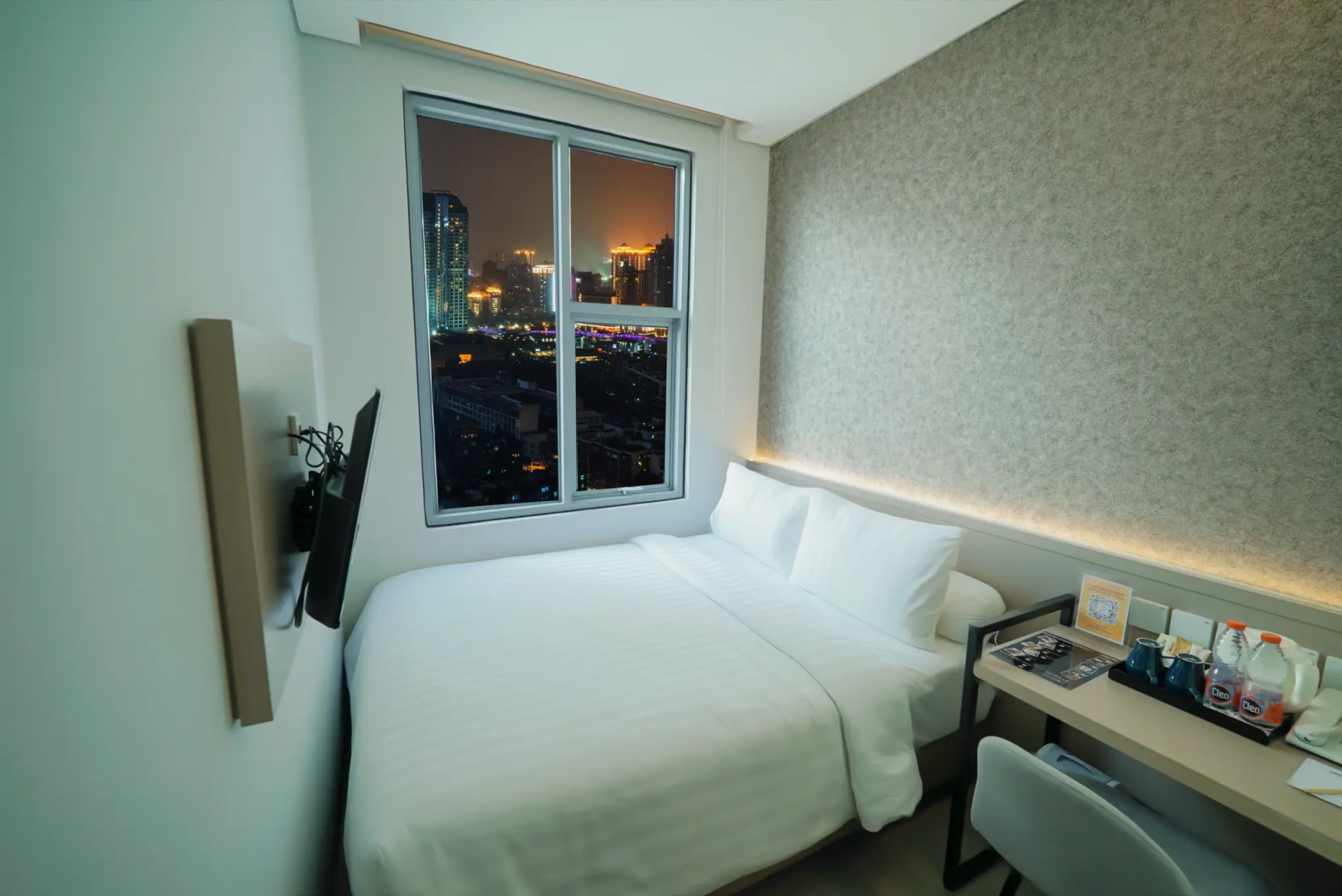 Foto - Front One Boutique Hotel Taman Anggrek
