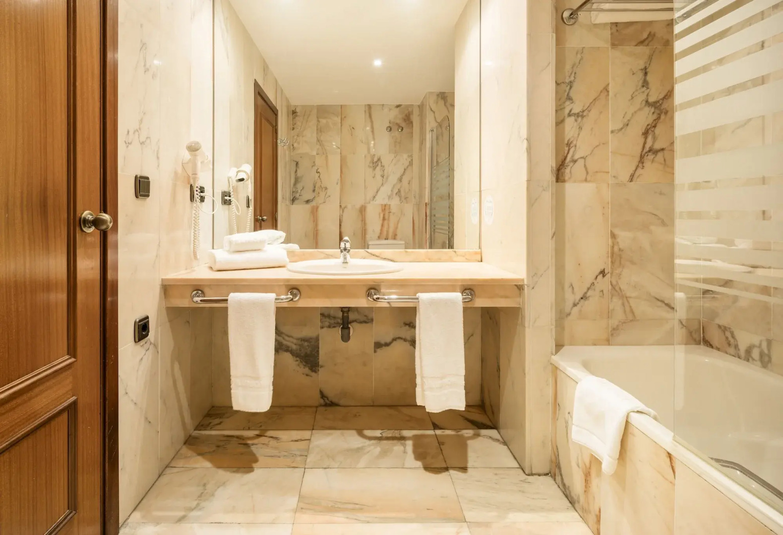 Photo - Ilunion Golf Badajoz