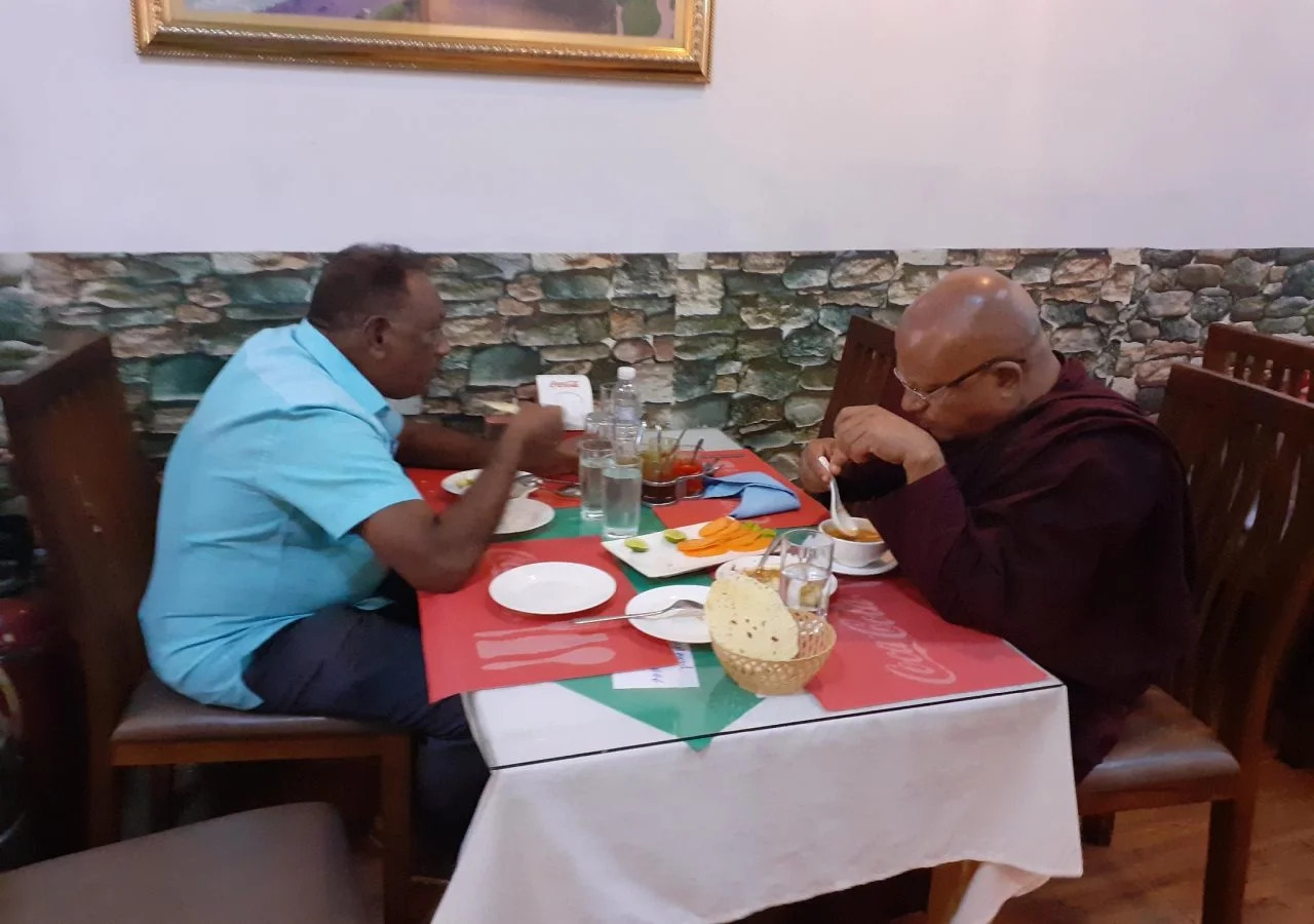 Foto - New Season Riverside Hotel