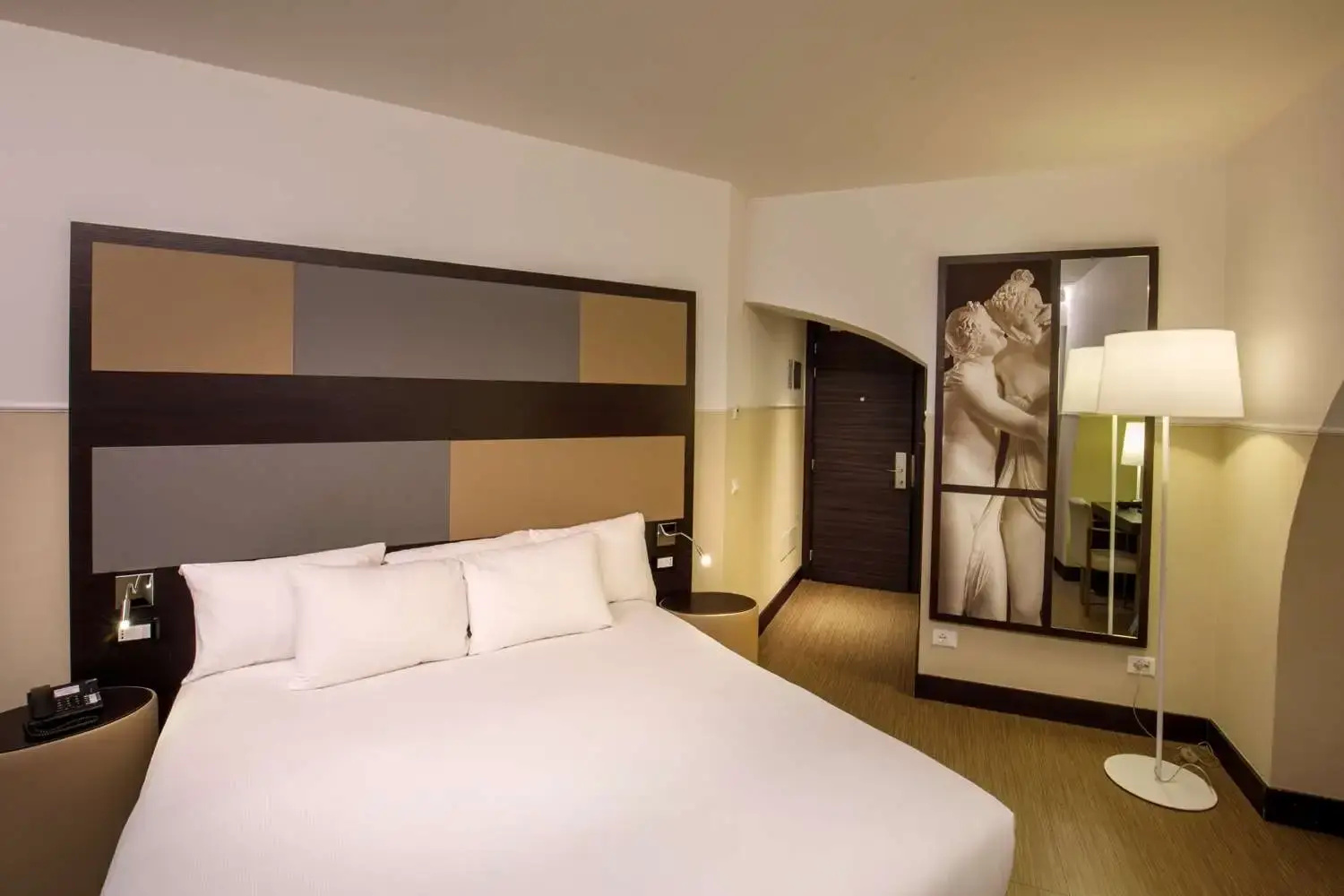 Foto - Cosmopolita Rome Colosseum, Tapestry Collection by Hilton