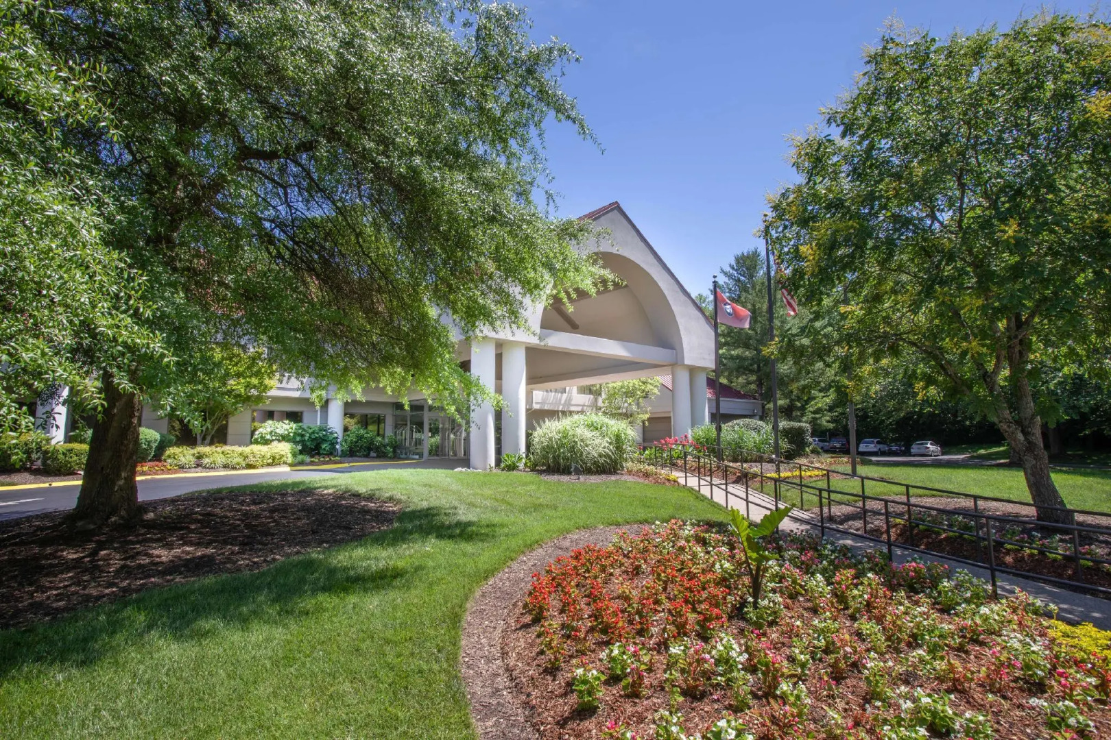 Photo - DoubleTree Suites by Hilton Nashville Airport
