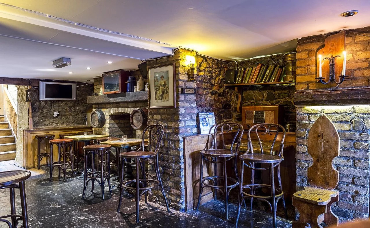 Photo - Uppercross House Hotel