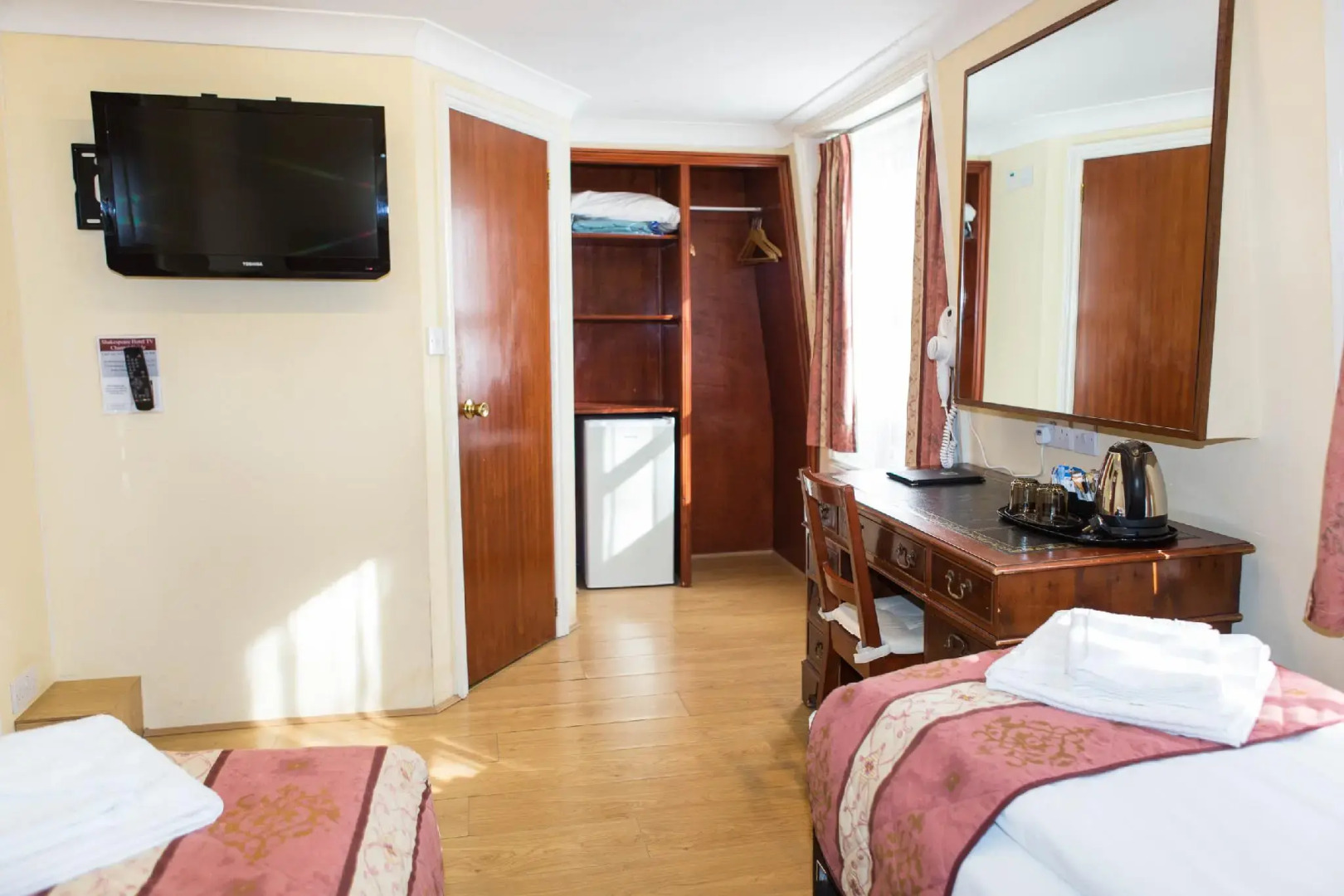 Photo - Shakespeare Hotel