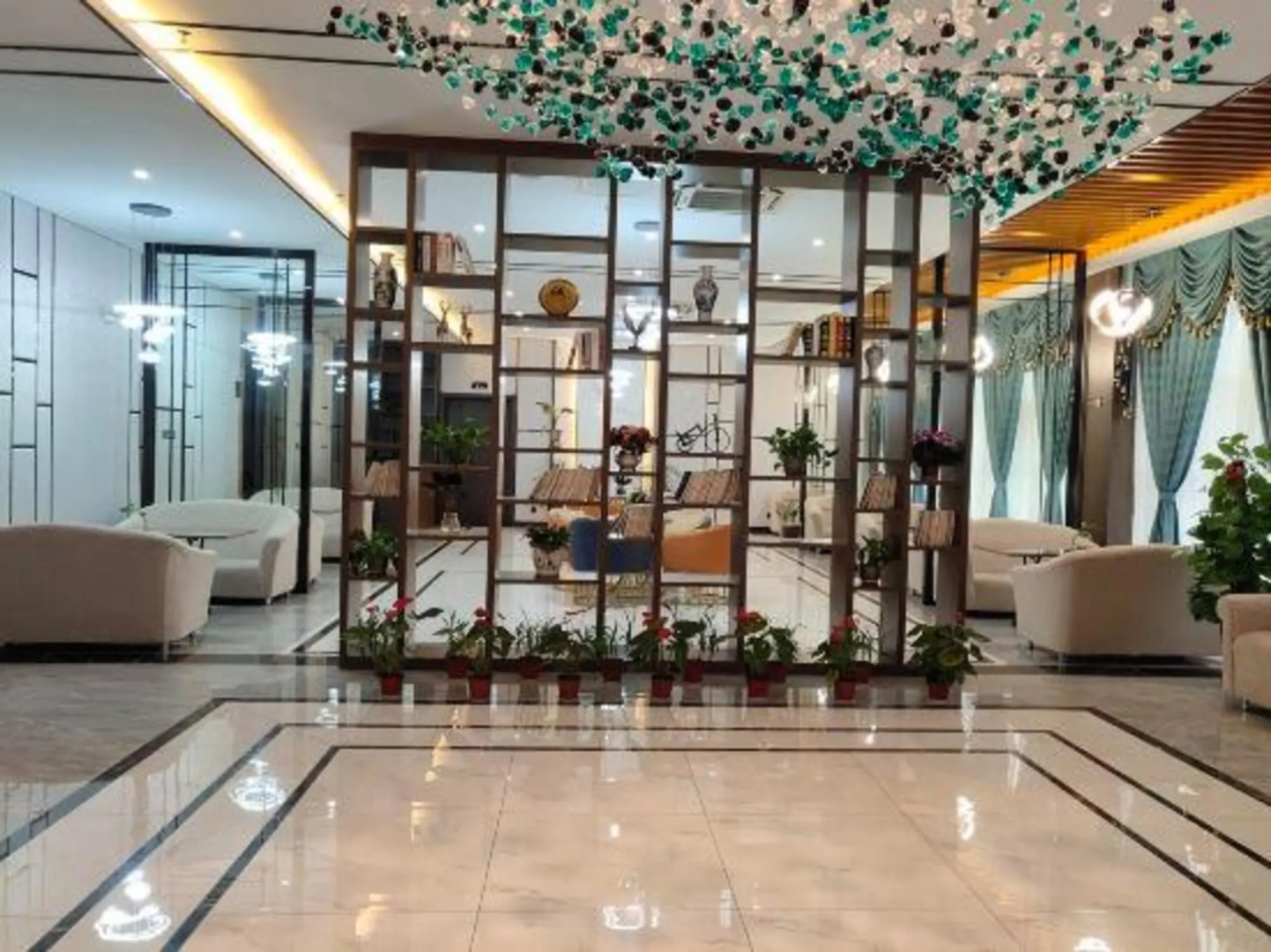 Chuangzhi Yijia Hotel