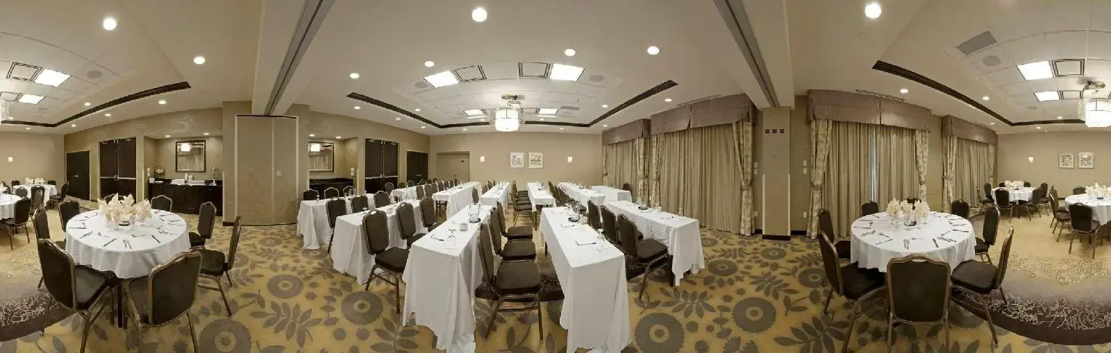 Photo - Hilton Garden Inn Toronto/Brampton