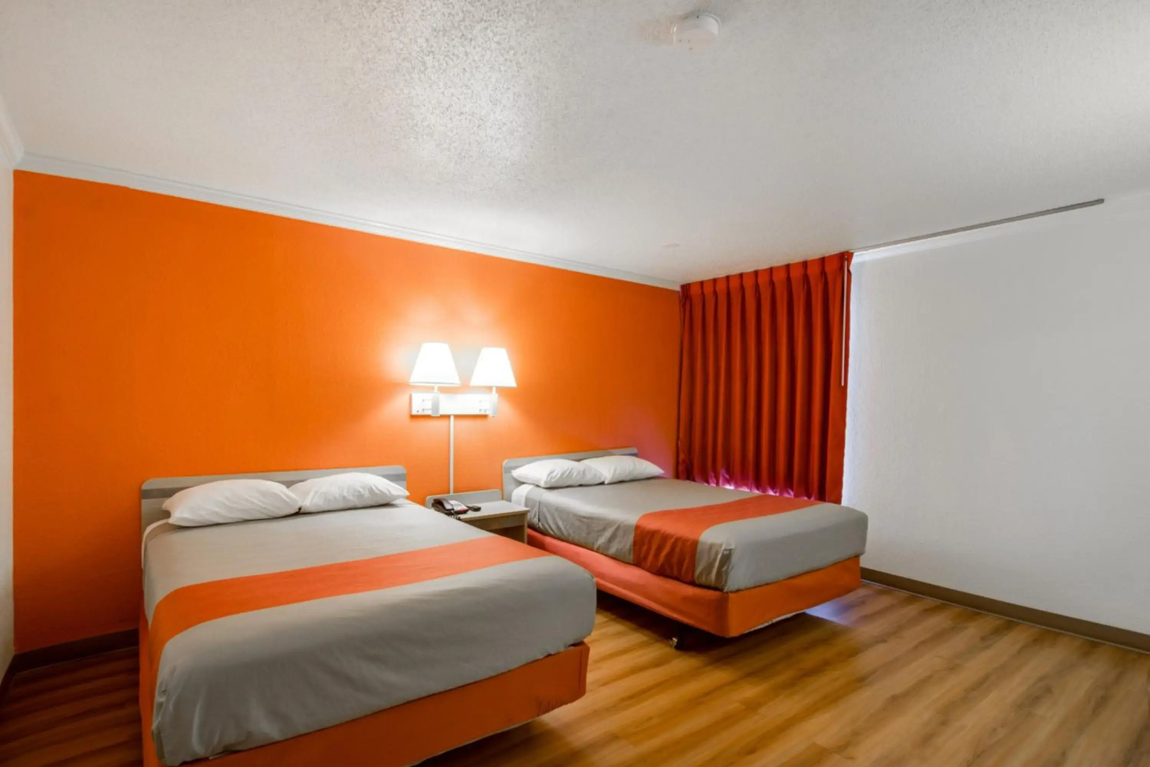 Photo - Motel 6-Waukegan, IL