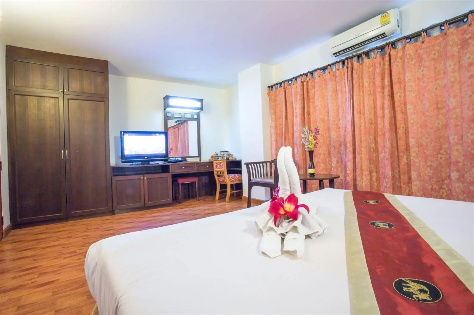 Photo - Pangviman Place Resotel SHA Plus