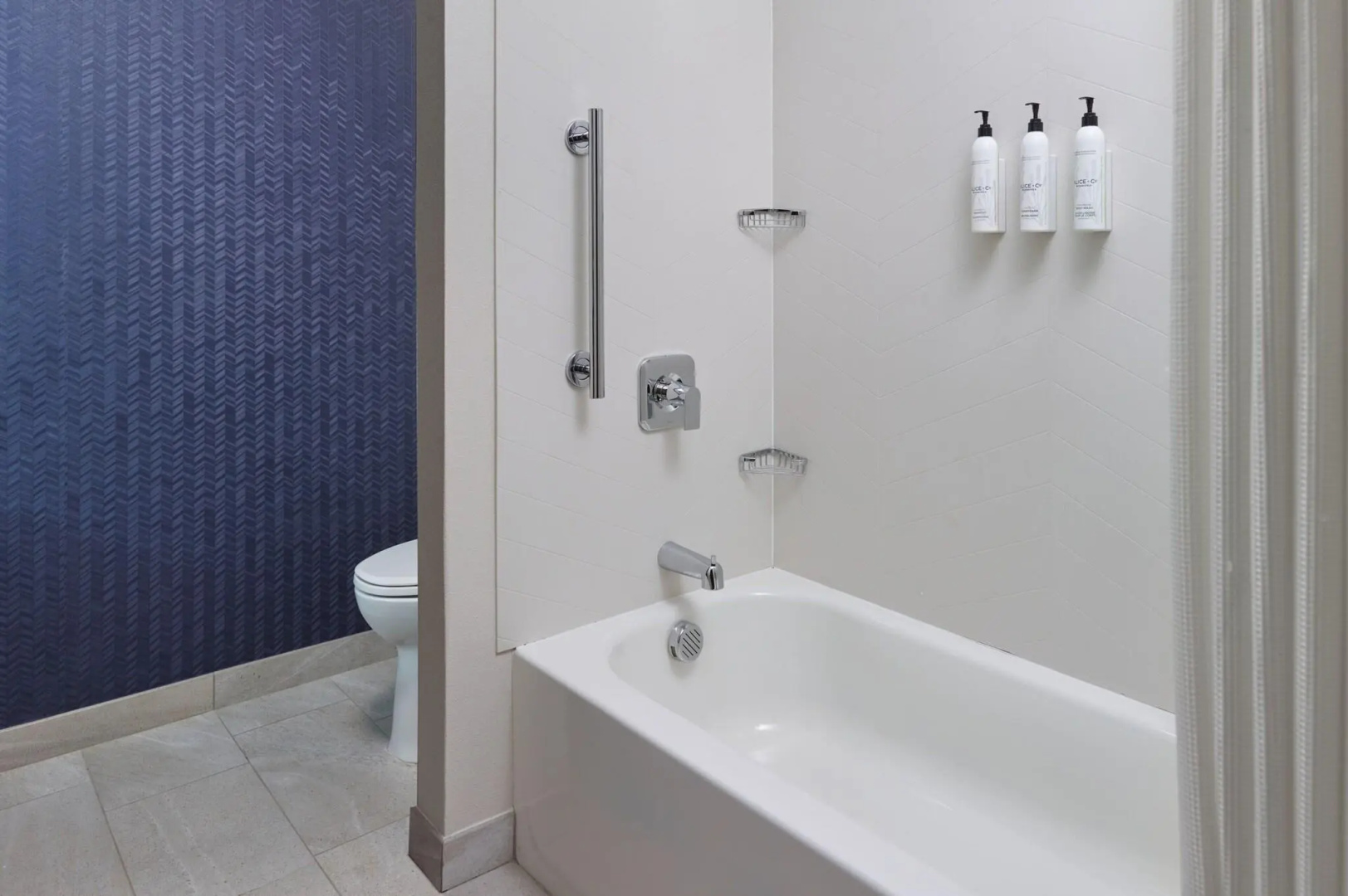 Photo - Fairfield Inn and Suites by Marriott Atlanta McDonough