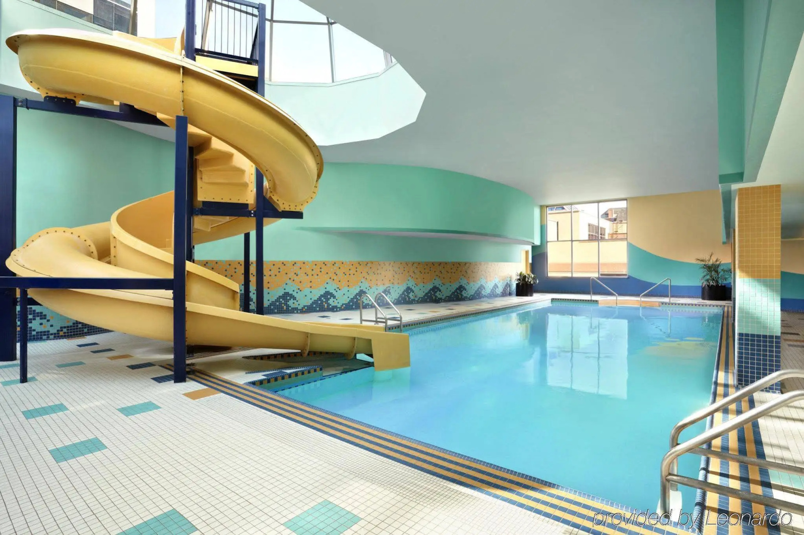 Foto - Sheraton Suites Calgary Eau Claire