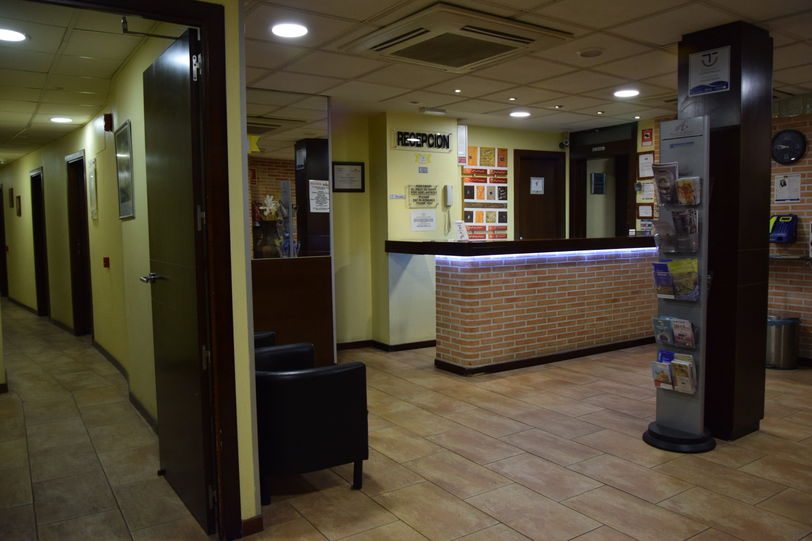Photo - Hotel Complutense