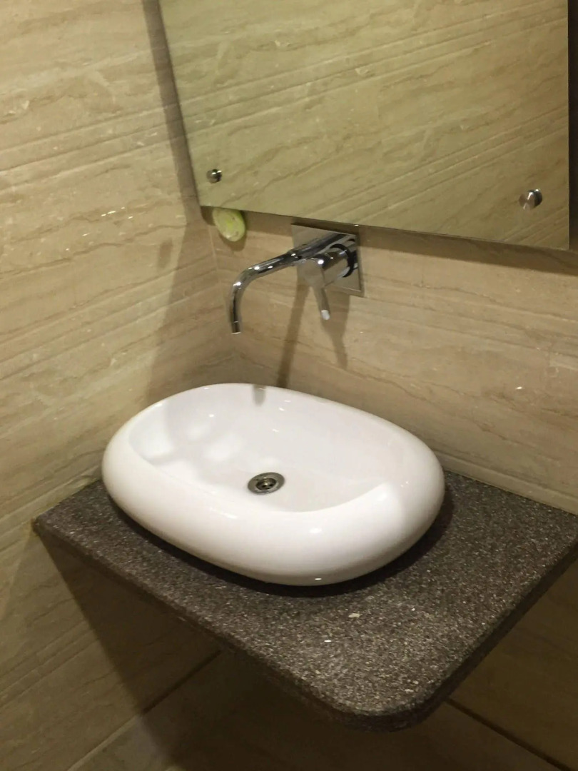 Photo - Hotel Vanson Villa, City Centre - With Free Airport & Train Station Pickup