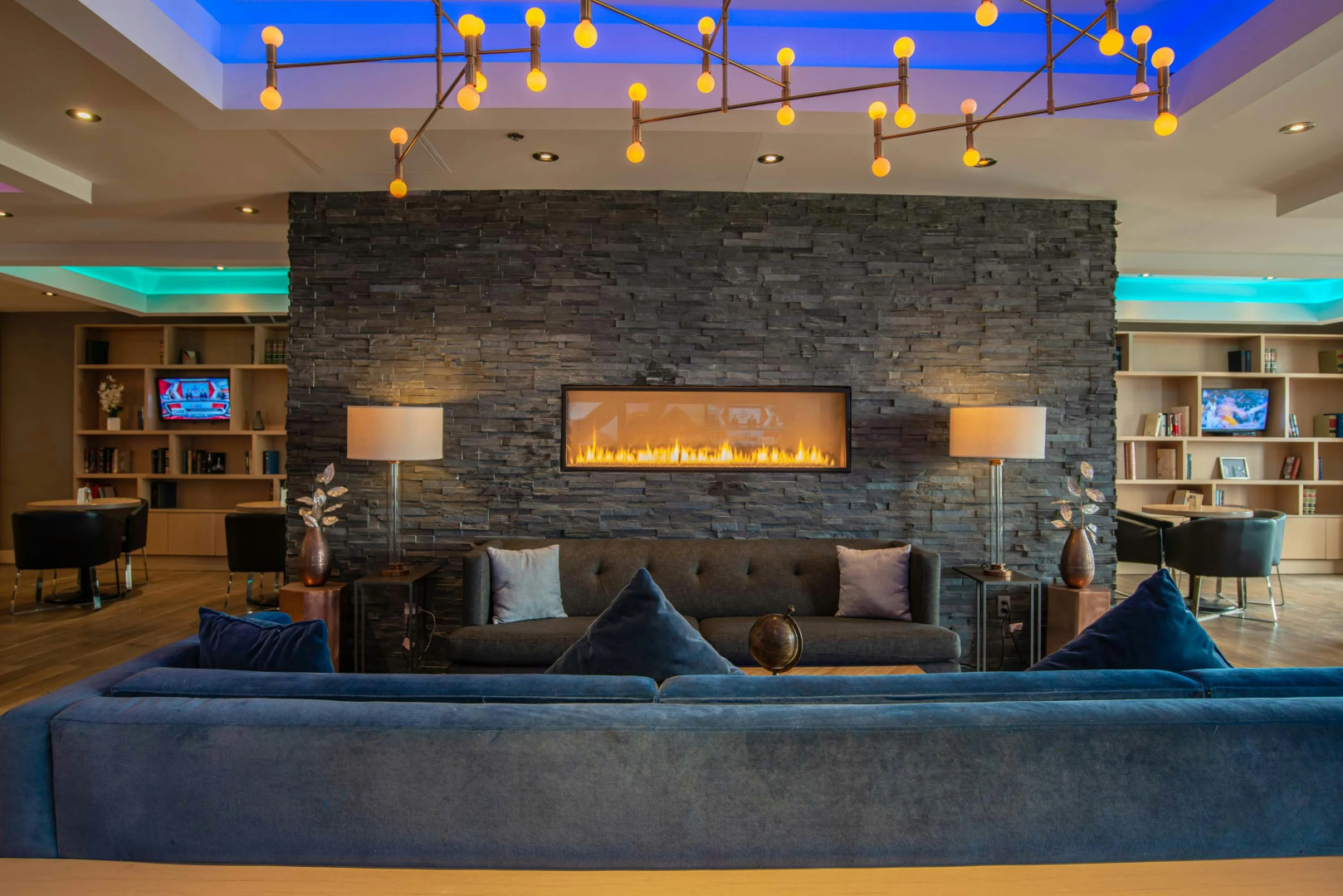 Photo - Sandman Signature Mississauga Hotel