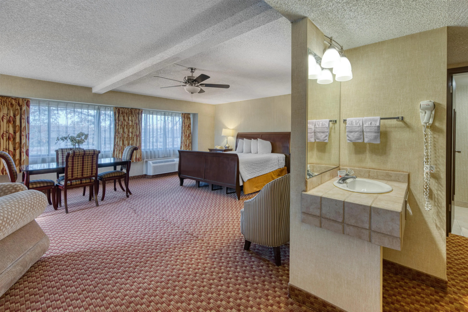 Photo - SureStay Plus Hotel by Best Western Reno Airport