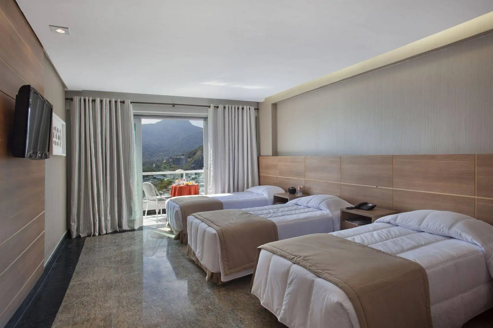 Photo - Royalty Barra Hotel