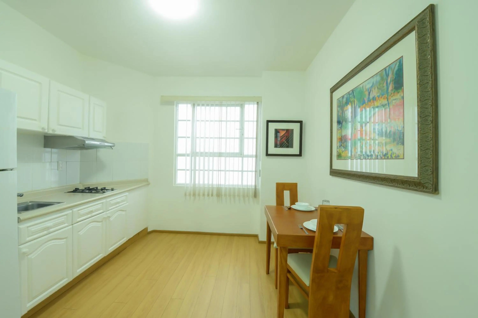 Foto - European Life Style Executive Suites & Gallery