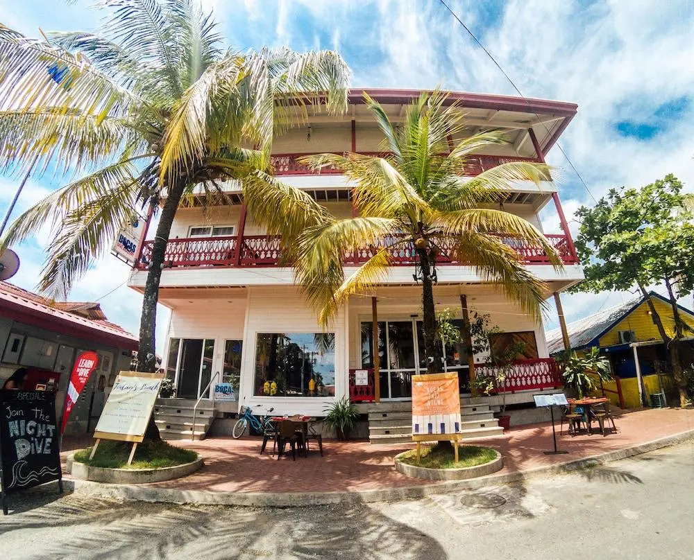 Photo - Divers Paradise Boutique Hotel