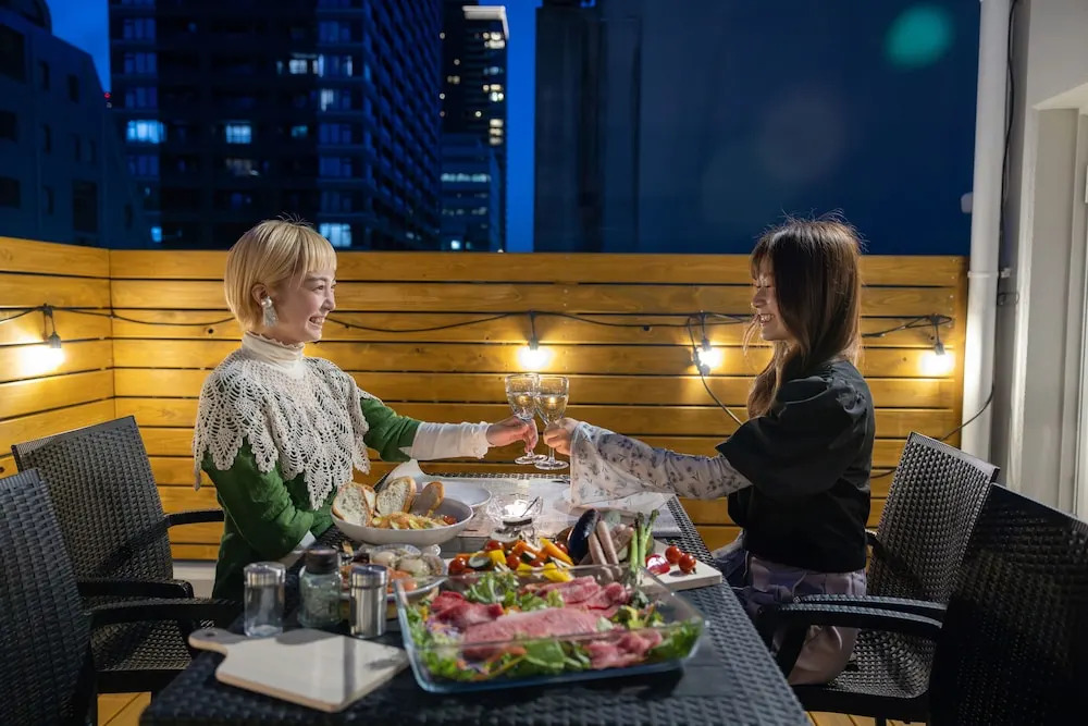 Foto - ONE WORLD Sakaisuji Hommachi