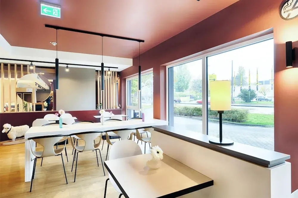 Foto - B&B HOTEL Wiesbaden-Hbf