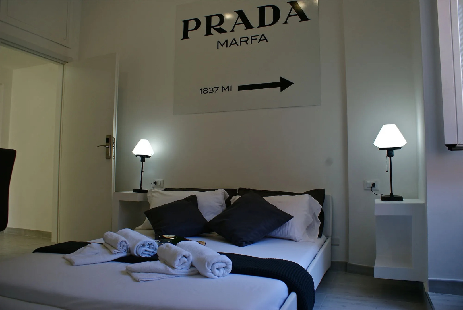 Photo - Empire Suites