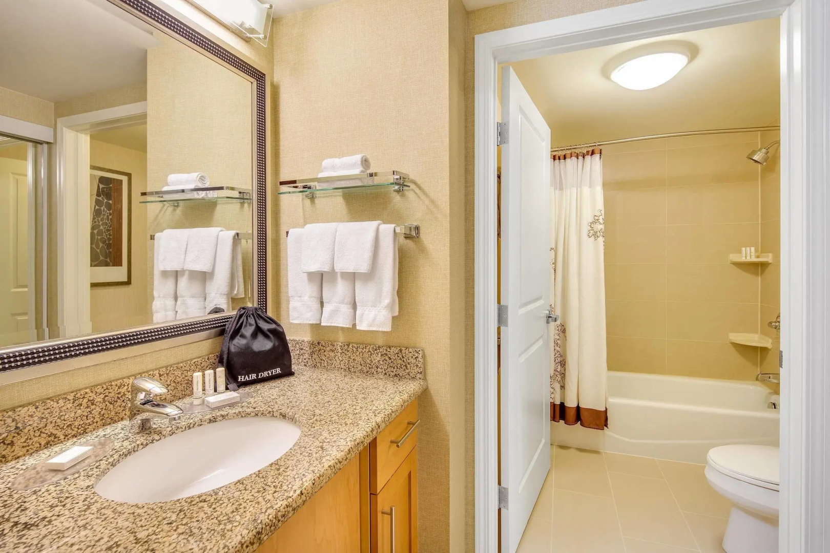 Foto - Residence Inn by Marriott Calgary Airport