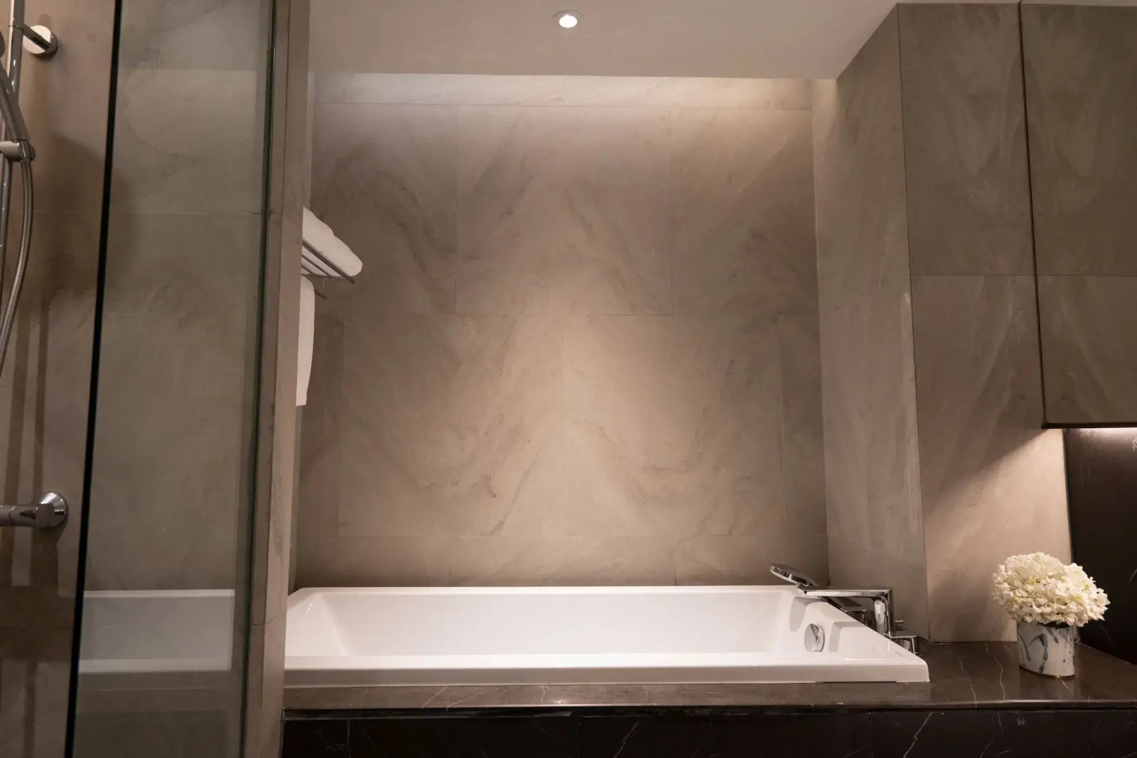 Photo - Walton Suites Sukhumvit