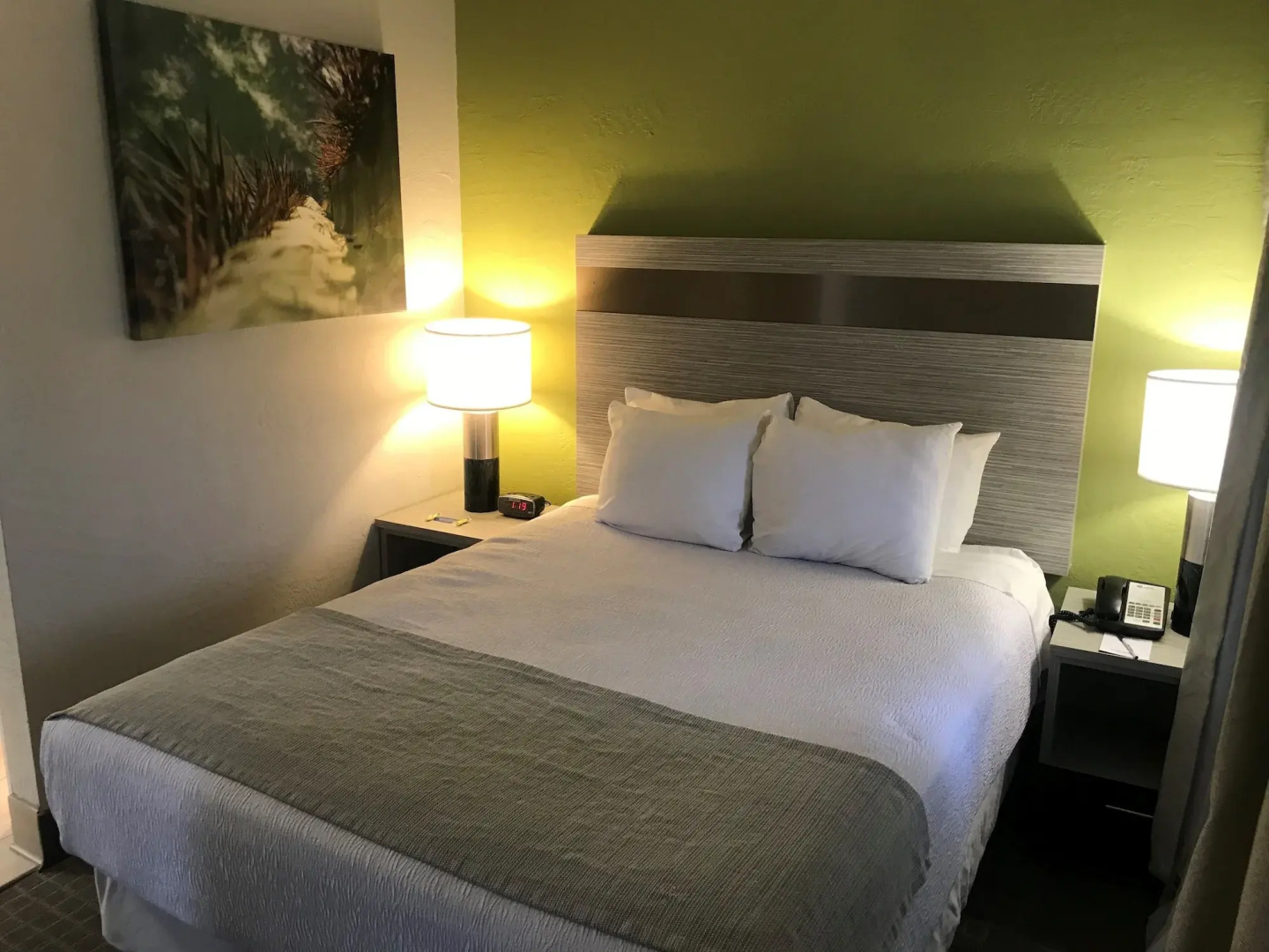 Photo - SureStay InnSuites Phoenix Hotel & Suites by Best Western