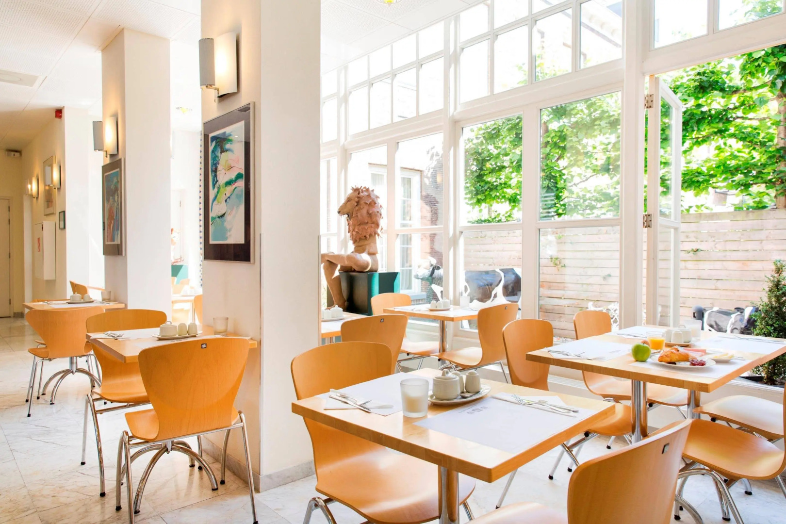 Photo - Grand Museum Hotel, BW Signature Collection