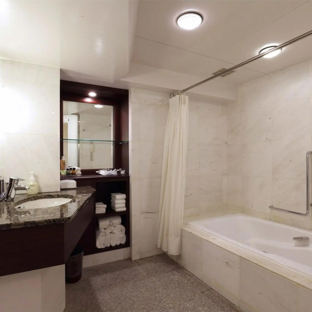 Photo - Nishitetsu Grand Hotel